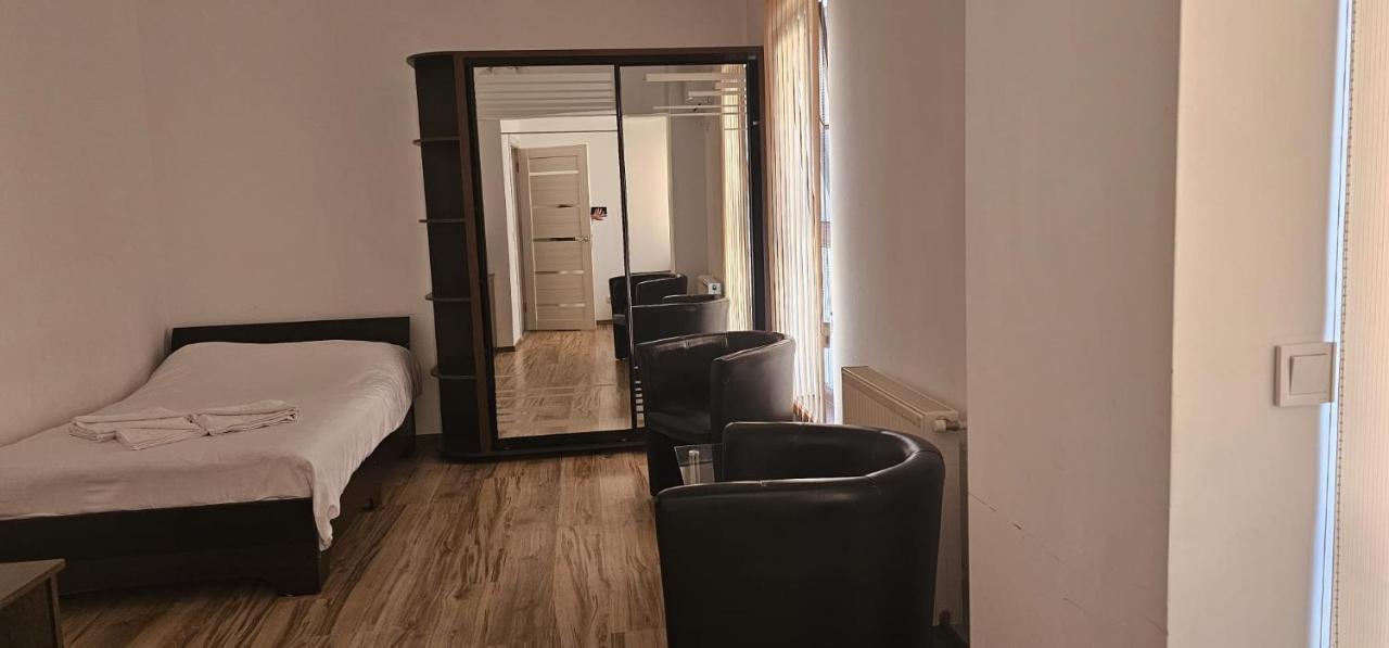 Astero Apartments Premium Accomodation Яссы Экстерьер фото